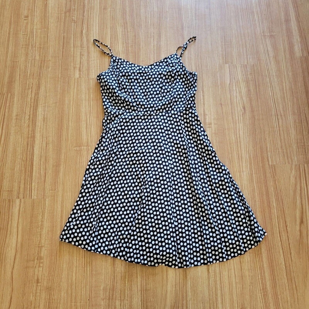 Old Navy Dress Womens Medium Black White Shell Pattern A Line Full Skirt Beachy